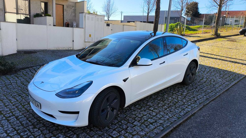 Tesla Model 3 Tração Traseira