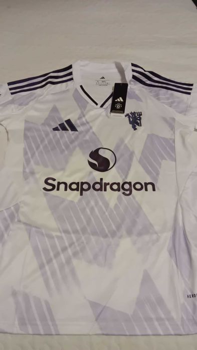 Camisola Manchester United alternativa 25/26