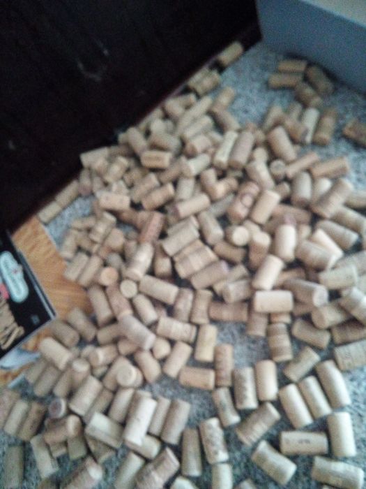 Conjunto de 230 Rolhas de Cortiça