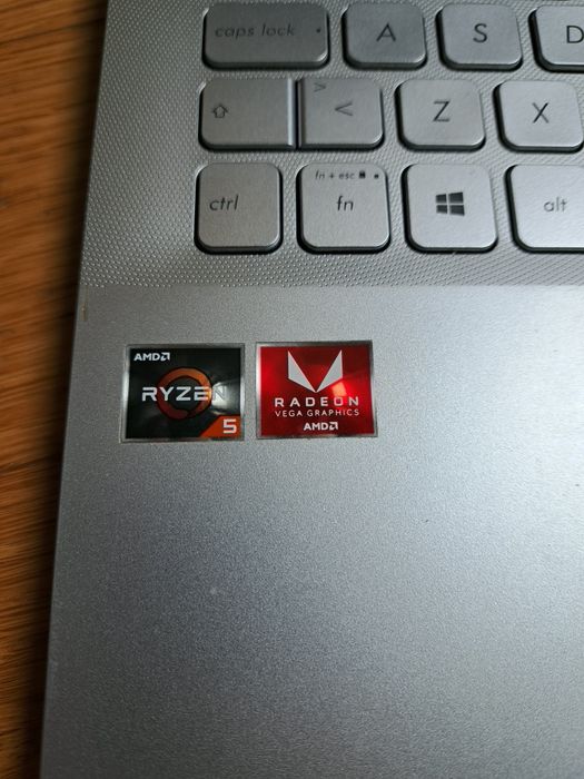 Portátil ASUS VivoBook