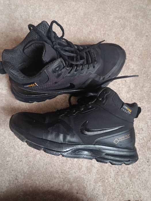 Черевики, ботинки