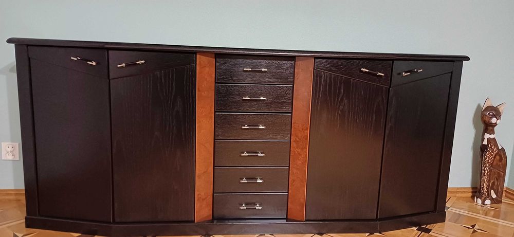 Komplet mebli drewnianych do salonu