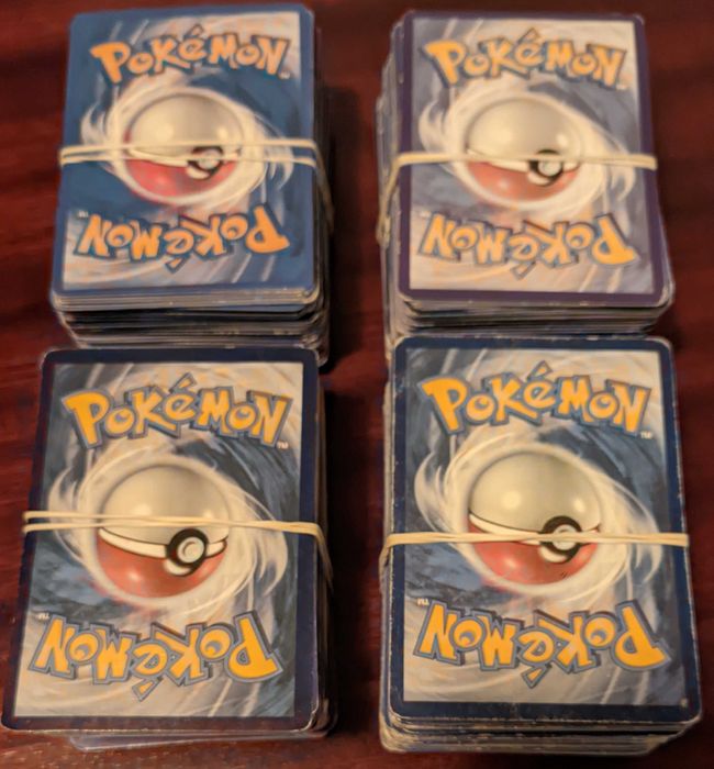 Cartas Pokémon Bulk e Individuais