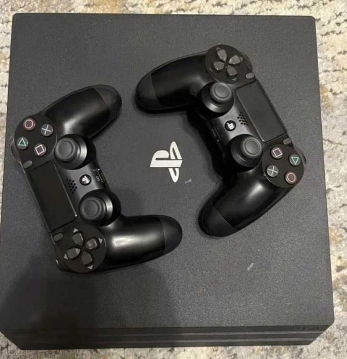 PlayStation 4 Pro 1TB + ігри