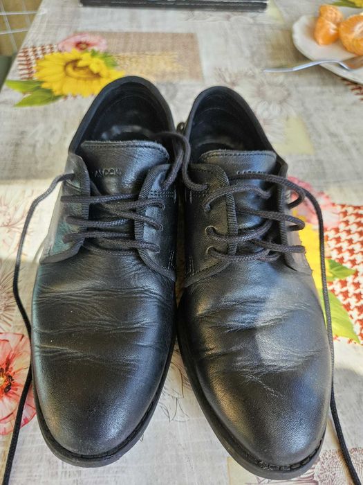 Skórzane, czarne buty Lasocki - komunia - rozm. 33