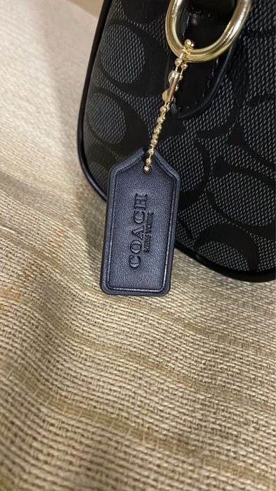 Mala Coach Monograma Preto/Cinza com Ferragens Douradas