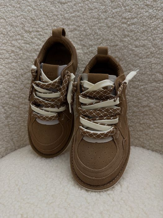 Кросівки черевики UGG