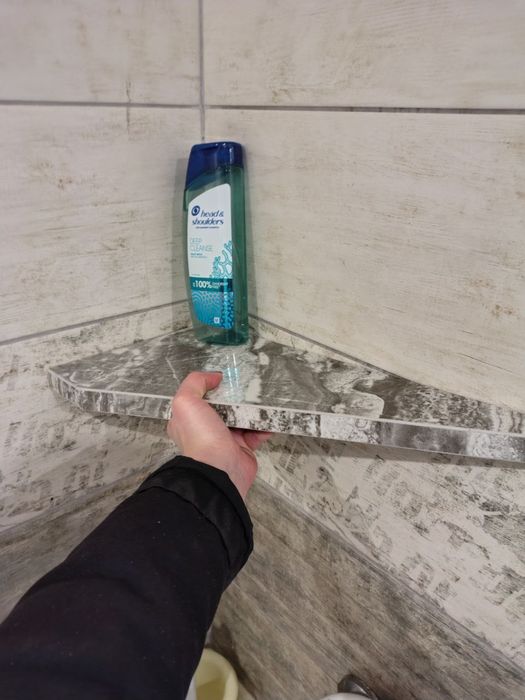 Полиця кутова для ванної кімнати