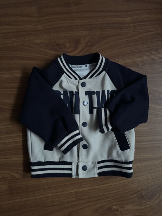 Куртка та два бомбера