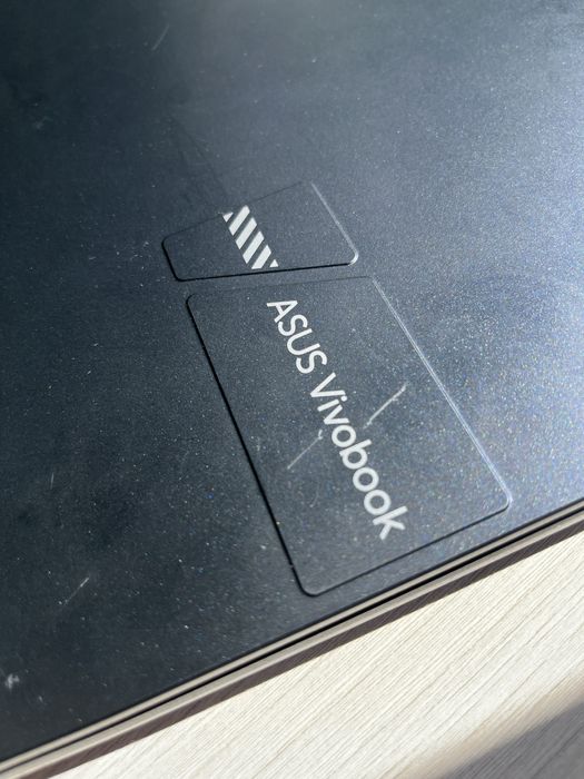 ASUS Vivobook 15 X1504ZA | i5-1235U | 16GB RAM | 1TB SSD | Win11