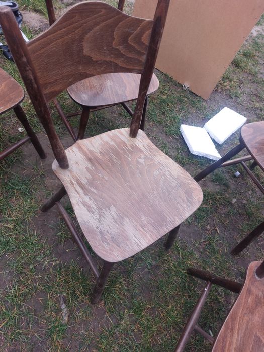Patyczaki krzesła PRL 100zl sztuka