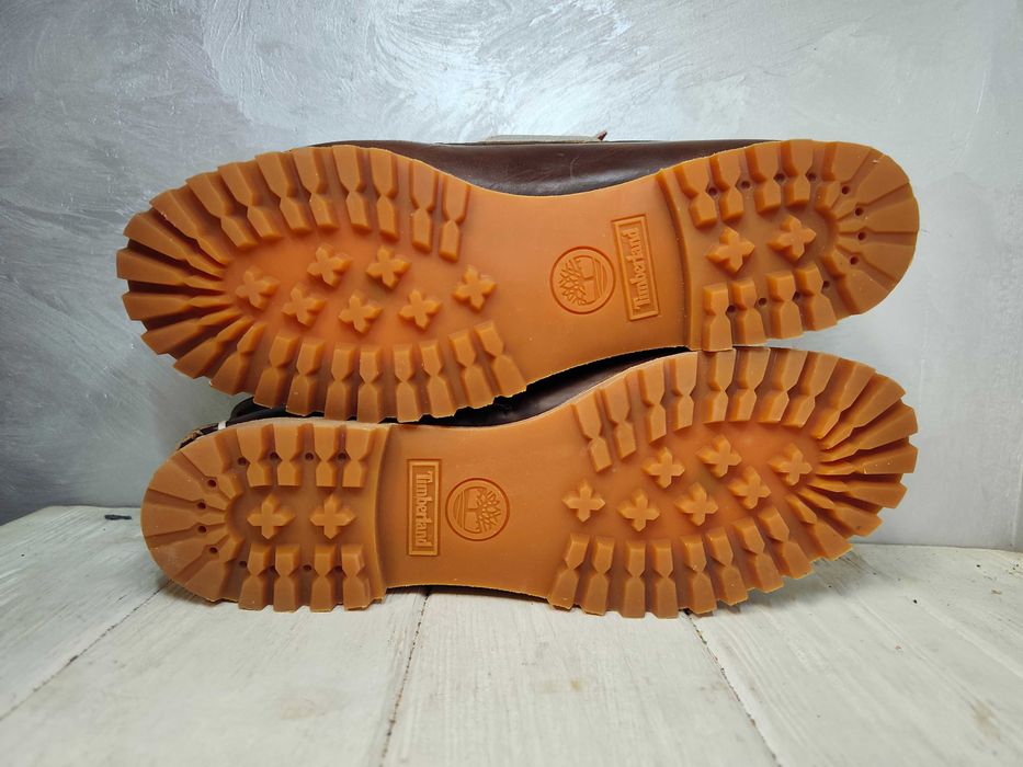 - Timberland Authentic