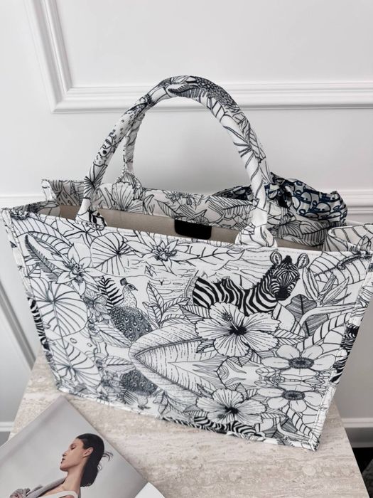 ШОПЕР Christian Dior Book Tote Animal