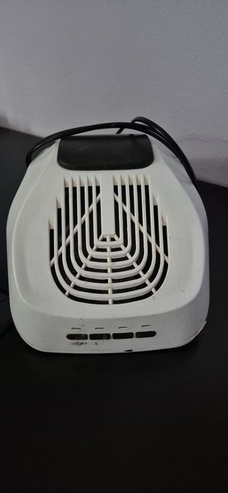 Pochłaniacz pyłu do paznokci manicure i pedicure z timerem