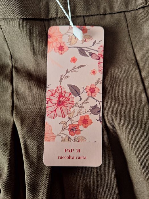 Saia Castanha com Pregas T: 38 SHEIN