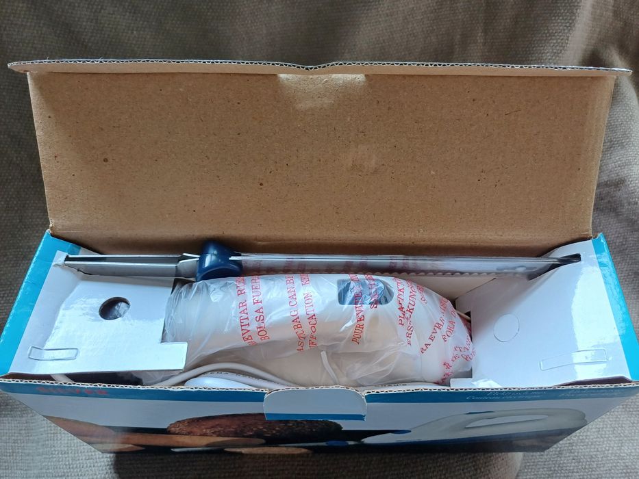 Faca elétrica com lâmina dupla NOVA