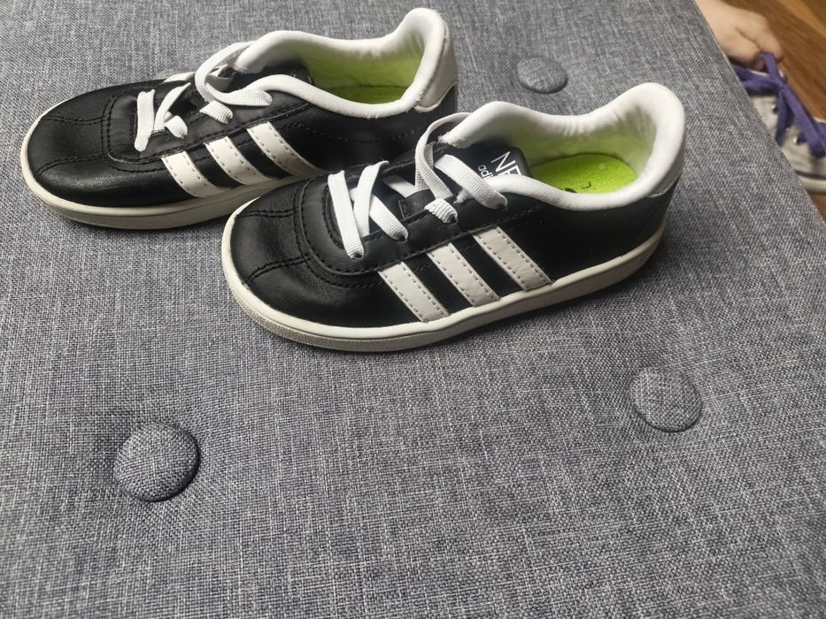 Buty ADIDAS NEO, kolor czarno - biały, rozmiar 25