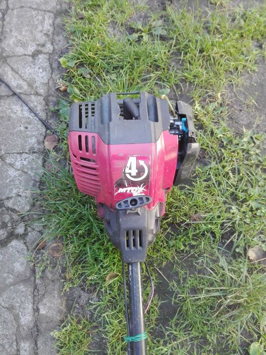 Kosa + nożyce do żywopłotu,silnik 4t MTD,