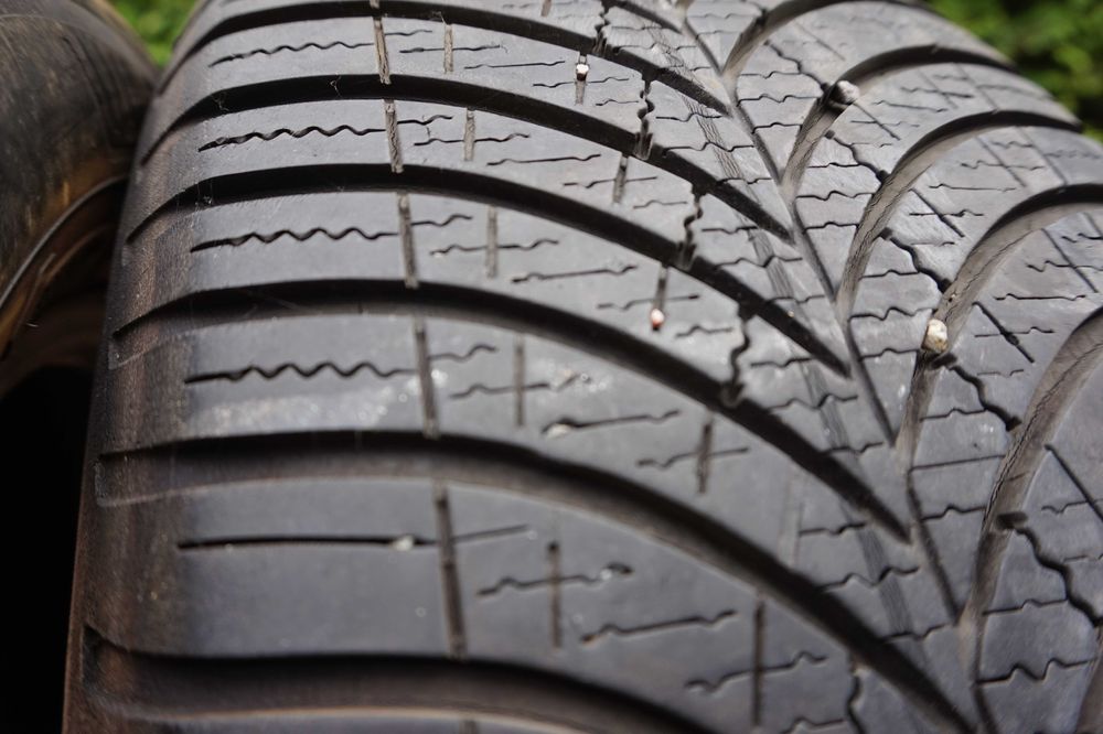 225/60R17 GOODYEAR VECTOR 4 SEASONS SUV Opony wielosezonowe