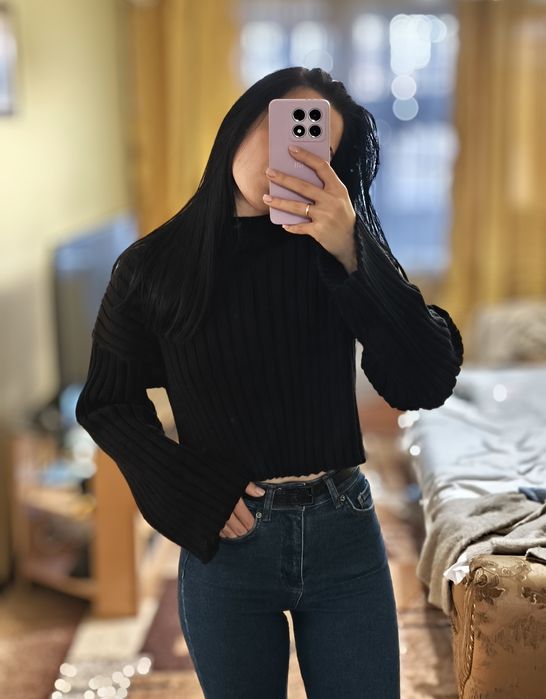 Вкорочений теплий светрик