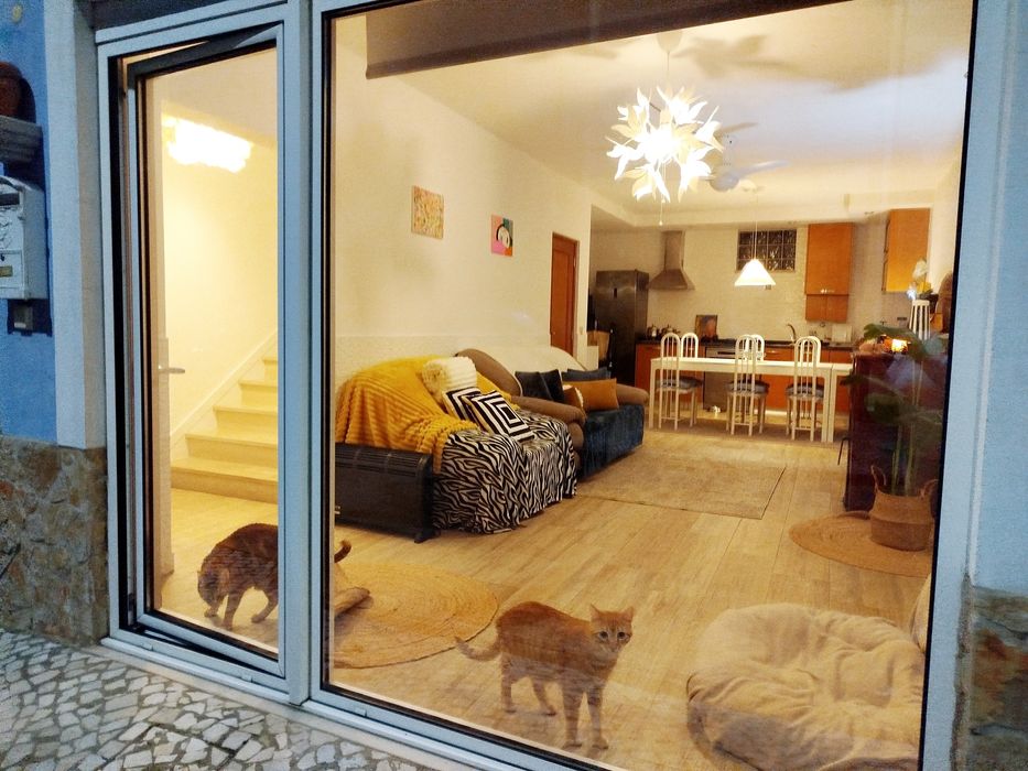 Moradia T2 Renovada em zona tranquila. Ideal para morar o ano inteiro–