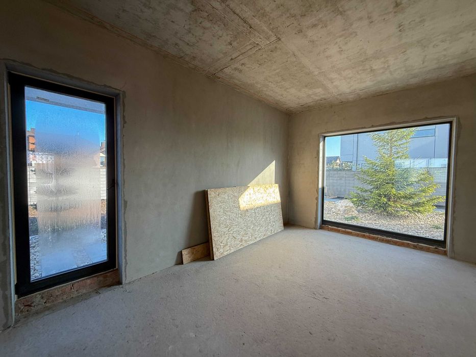 Продам елітний будинок у стилі хай-тек Щасливе !