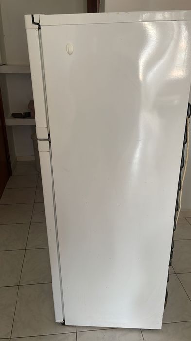 Recheio para casa, sofá,mesa ,frigorífico