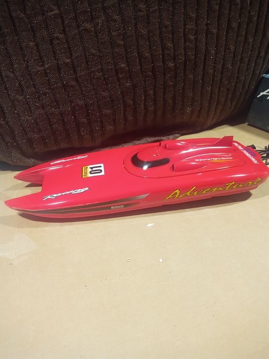 Łódź adventure zdalnie sterowane