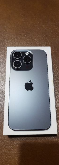 iPhone 15 pro Titanium