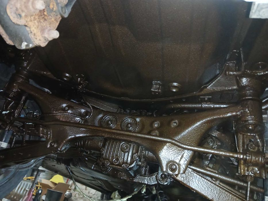 Konserwacja podwozi, piaskowanie drobne prace mechaniczne