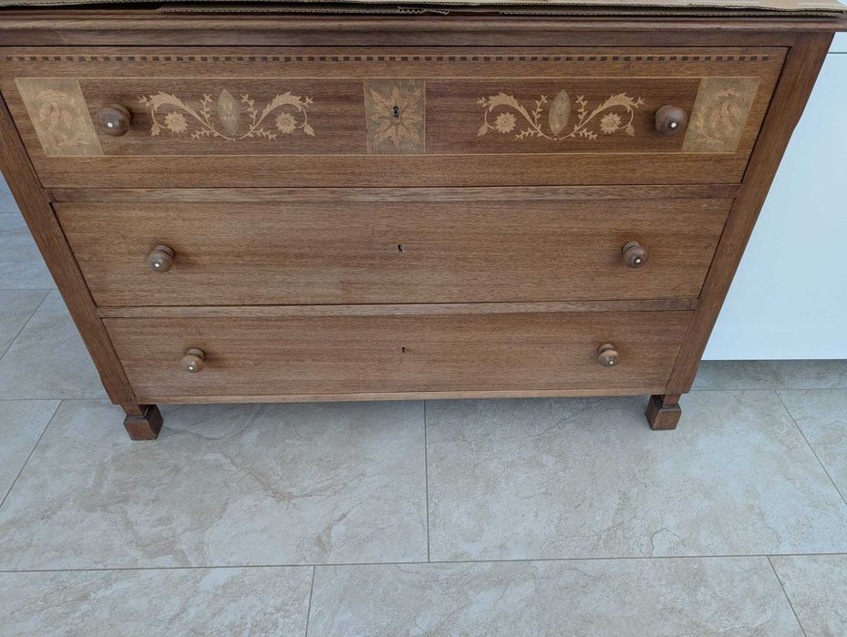 Cómoda Madeira Maciça c/ embutidos pau santo