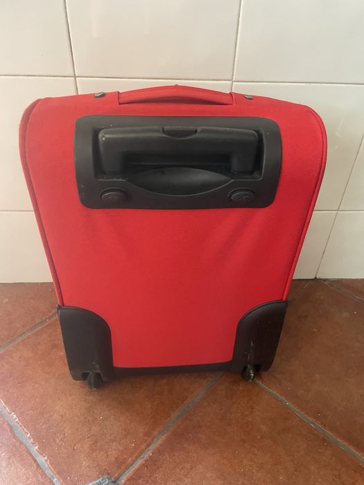 Mala de viagem de cabine como nova