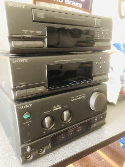 Sony  mini hifi MHC4800