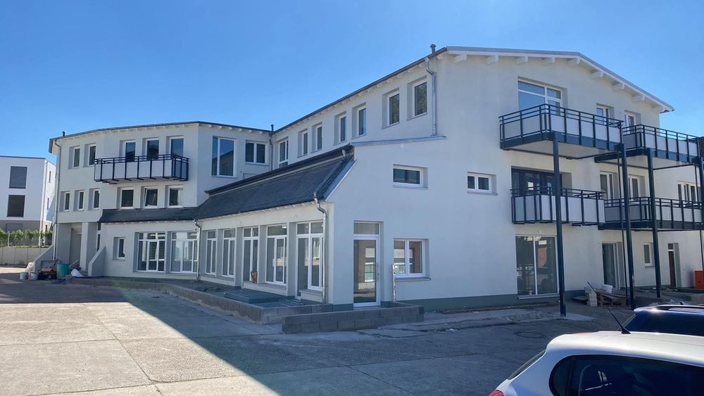 Ocieplanie , malowanie budynków, podbitki PCV
