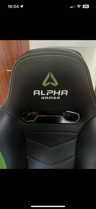 Cadeira gamer em ótimo estado