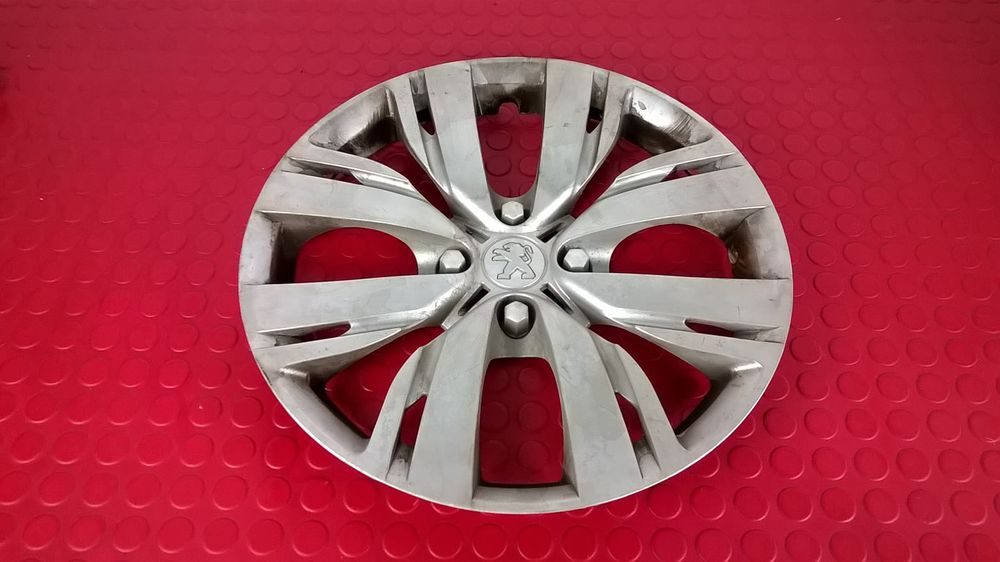 Tampão Jante de Ferro 9673846377 - PEUGEOT 208 I