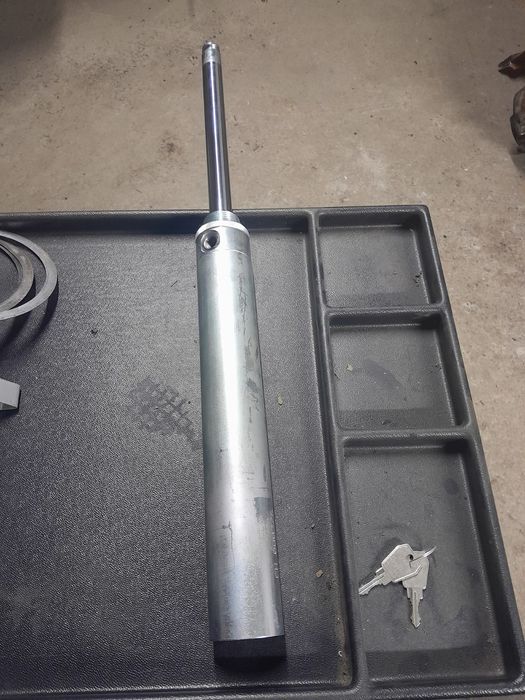 Siłownik hydrauliczny zasuwy 8"