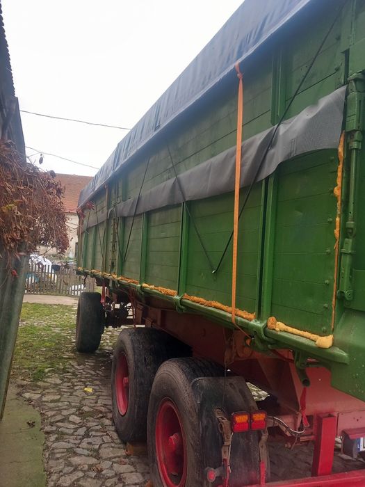 Przyczepa CBV Blumhartd