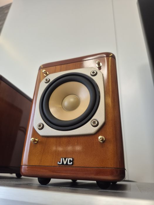 Легендарна Японська акустика JVC Wood (натуральне дерево)