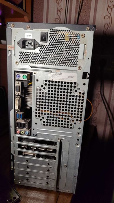 Компьютер RX580, I7 6700, SOCKET 1151, 16GB RAM, 120+500 ROM