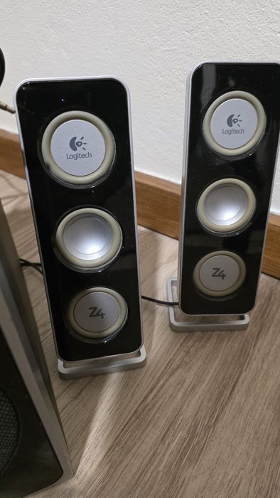 Colunas 2.1 Logitech