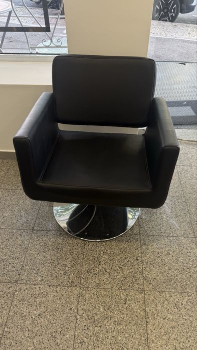Cadeira giratoria de salao