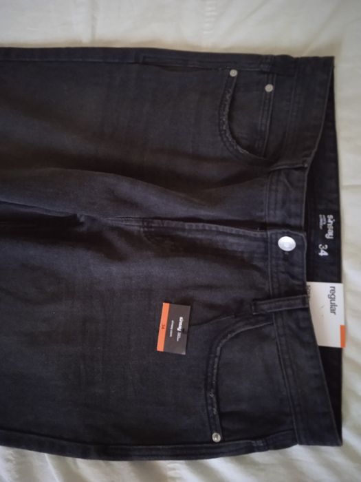 Нові чоловічі джинси