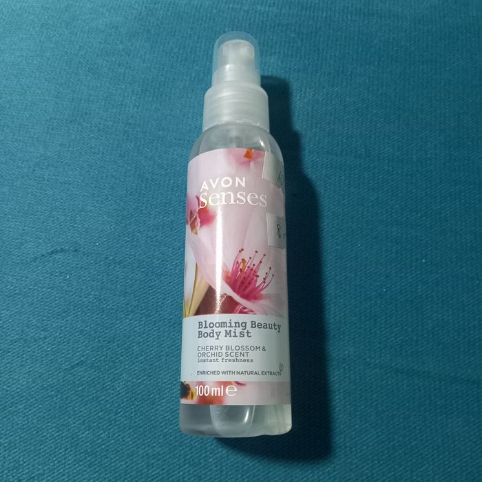 Avon Senses Blooming Beauty mgiełka Cherry Blossom & Orchid Scent