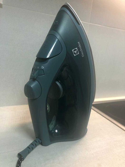 Утюг Electrolux новый