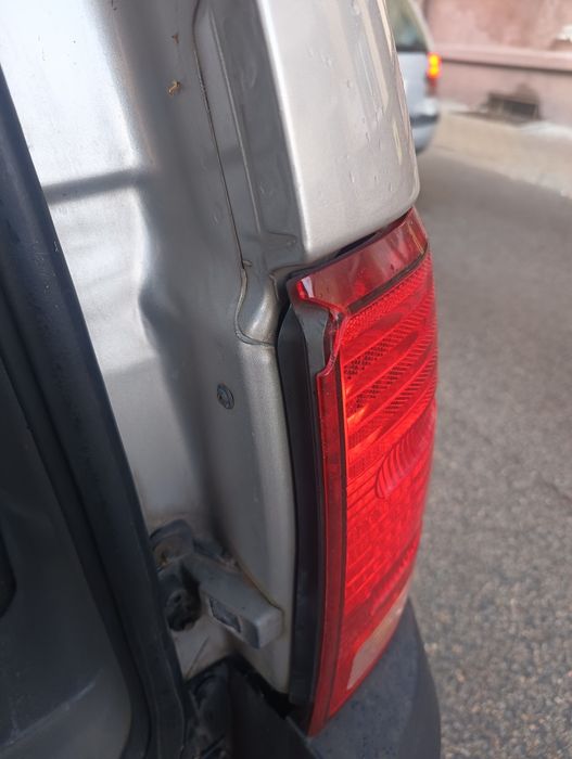 Ford Explorer 4.0 V6 SOHC 2005r.
