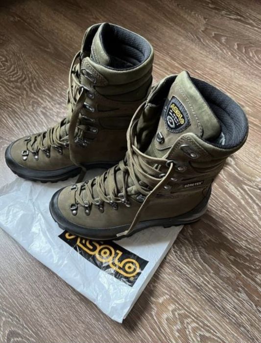 Продам черевики ASOLO