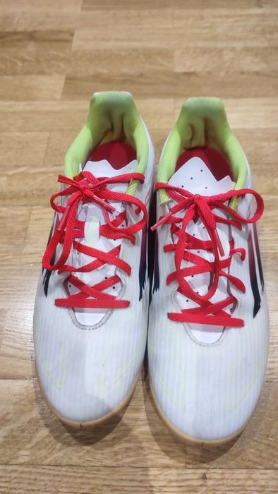 Sapatilhas futsal Adidas F50