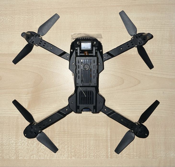 Dron z kamerą E88 PRO