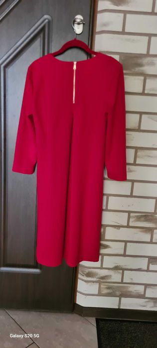 Czerwona sukienka 38 QUIOSQUE luźny fason